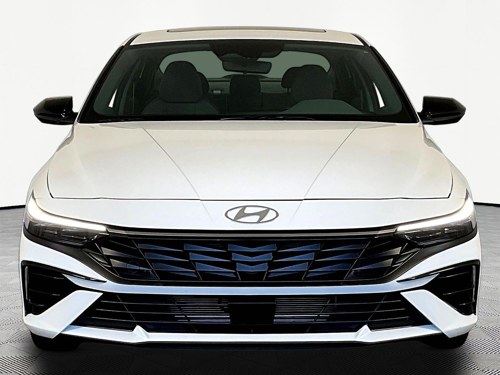 Certified 2026 Hyundai Elantra SEL Sport FWD image 2