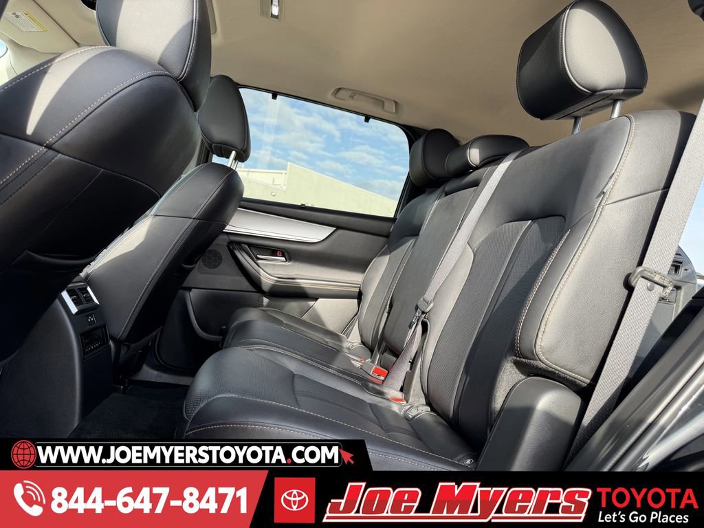 Used 2025 MAZDA CX-70 3.3 Turbo w/ Preferred Package image 30