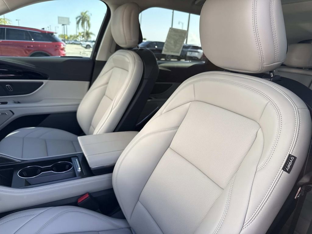 New 2026 Lincoln Nautilus Premier w/ Equipment Group 102A image 21