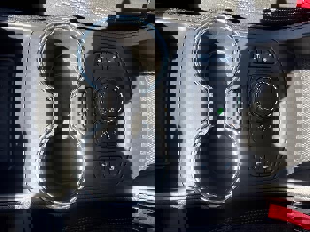 Certified 2022 GMC Terrain SLT w/ Infotainment Package II image 23