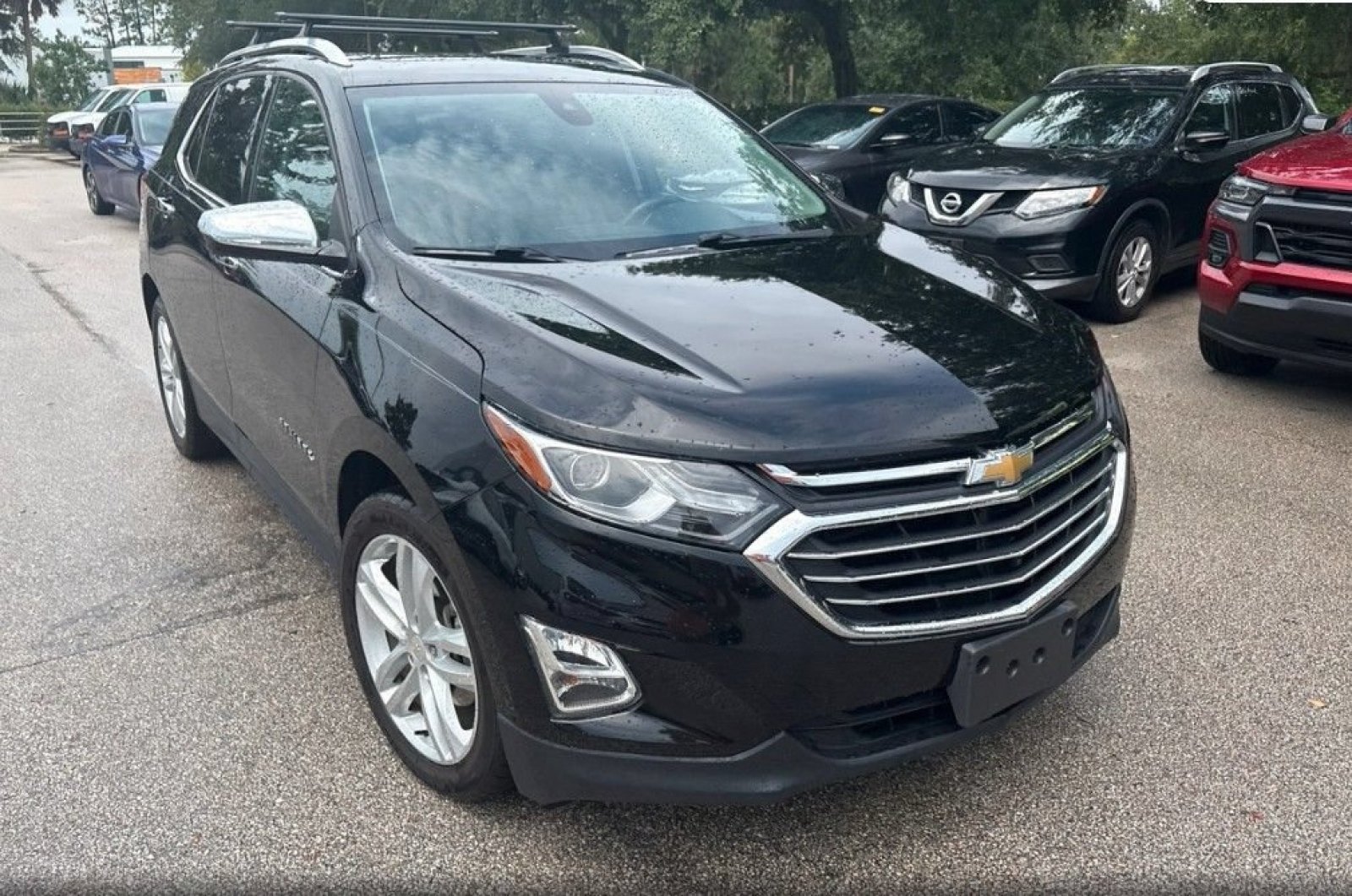 Used 2018 Chevrolet Equinox Premier FWD image 3