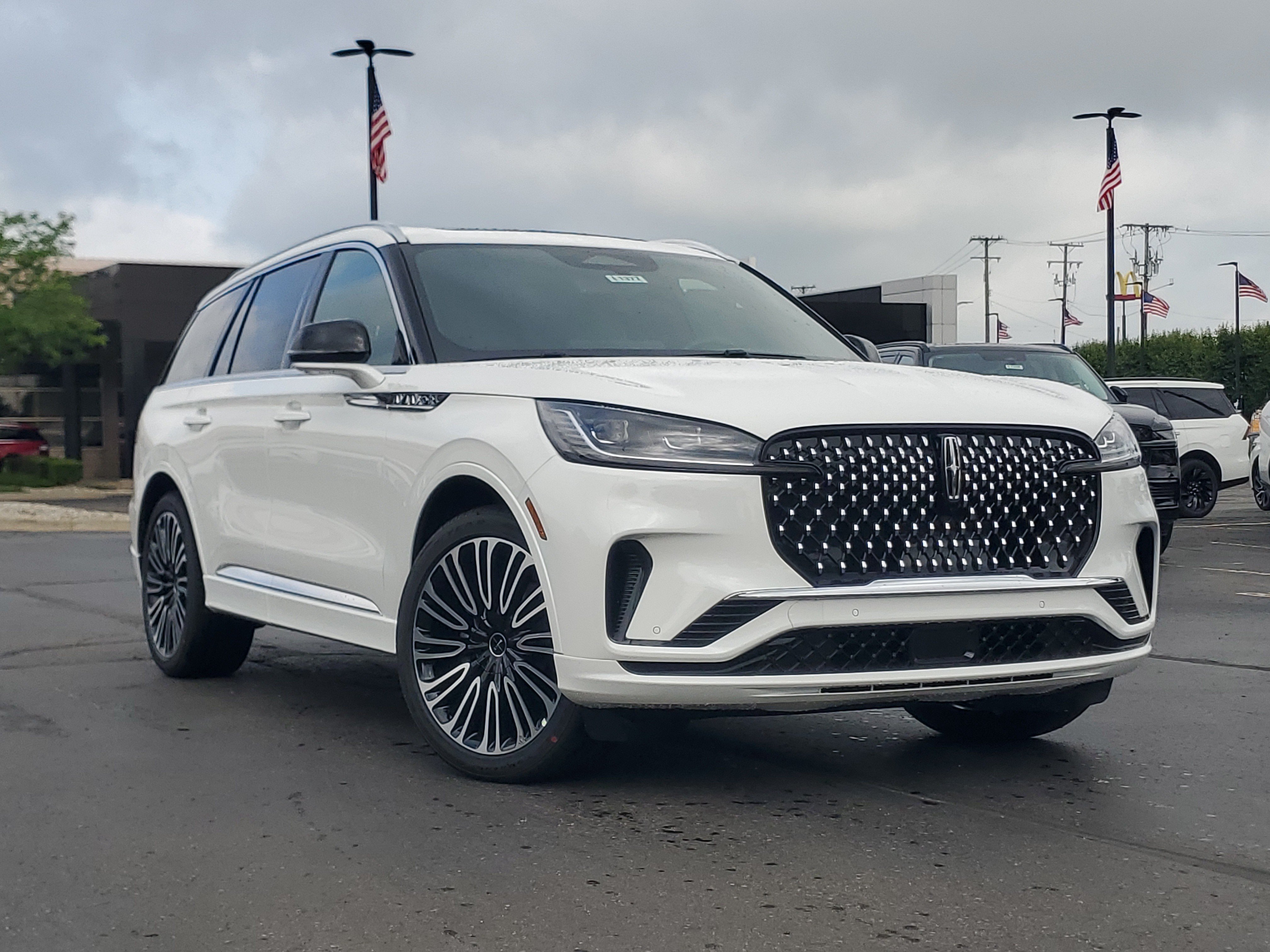 New 2026 Lincoln Aviator Black Label AWD/4WD image 1