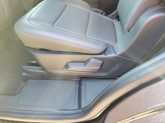 New 2026 Ford Explorer Active w/ Active Comfort Package AWD/4WD image 14