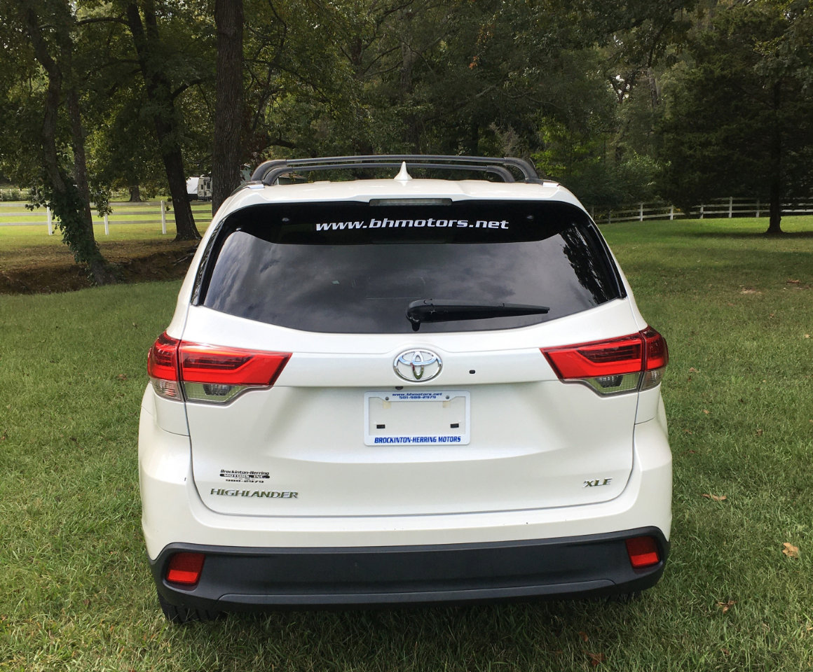 Used 2017 Toyota Highlander XLE image 5