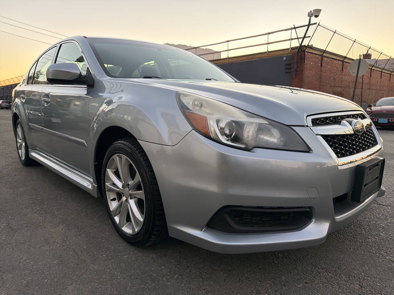 Used 2013 Subaru Legacy 2.5i Premium AWD/4WD image 2