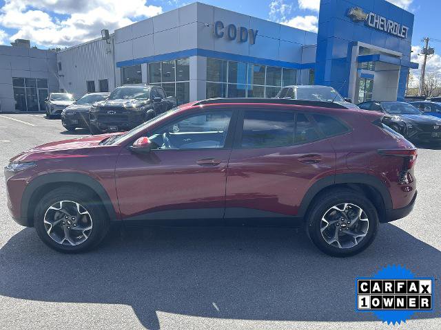 Certified 2024 Chevrolet Trax LT w/ Driver Confidence Package FWD image 8