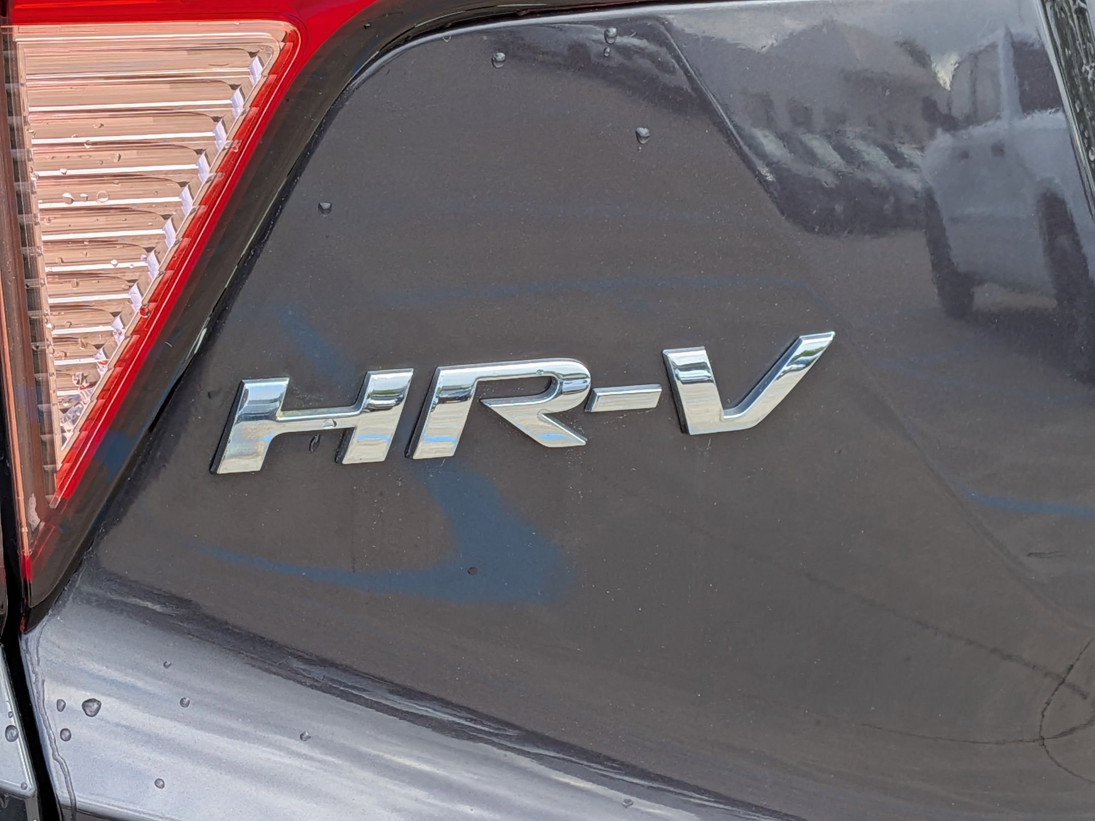 Used 2016 Honda HR-V LX image 24