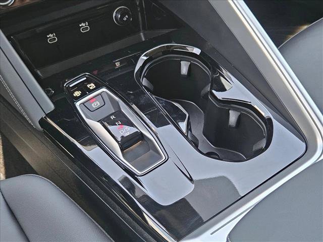 Used 2025 Audi Q5 Premium w/ Convenience Package AWD/4WD image 17