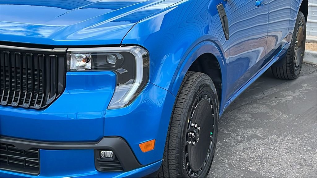 New 2025 Ford Maverick Lobo image 4