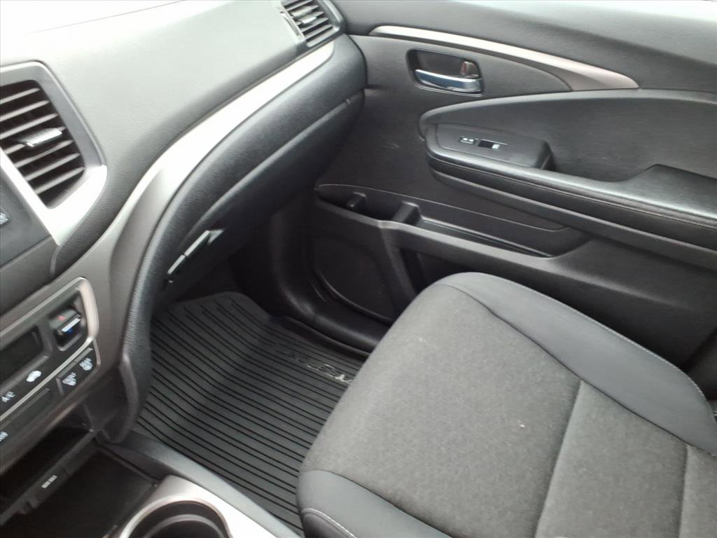 Used 2019 Honda Passport Sport image 36