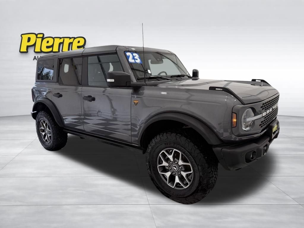 Used 2023 Ford Bronco Badlands image 7