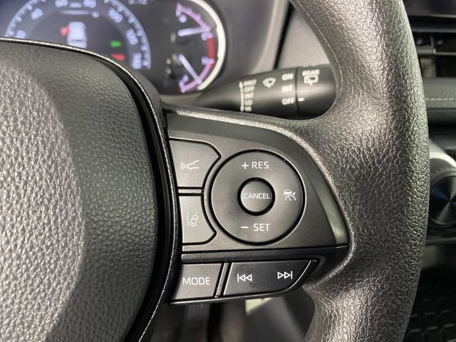 Used 2025 Toyota RAV4 LE AWD/4WD image 18
