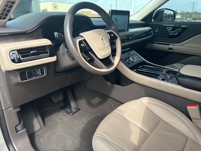 Used 2024 Lincoln Aviator Reserve w/ Equipment Group 201A image 25