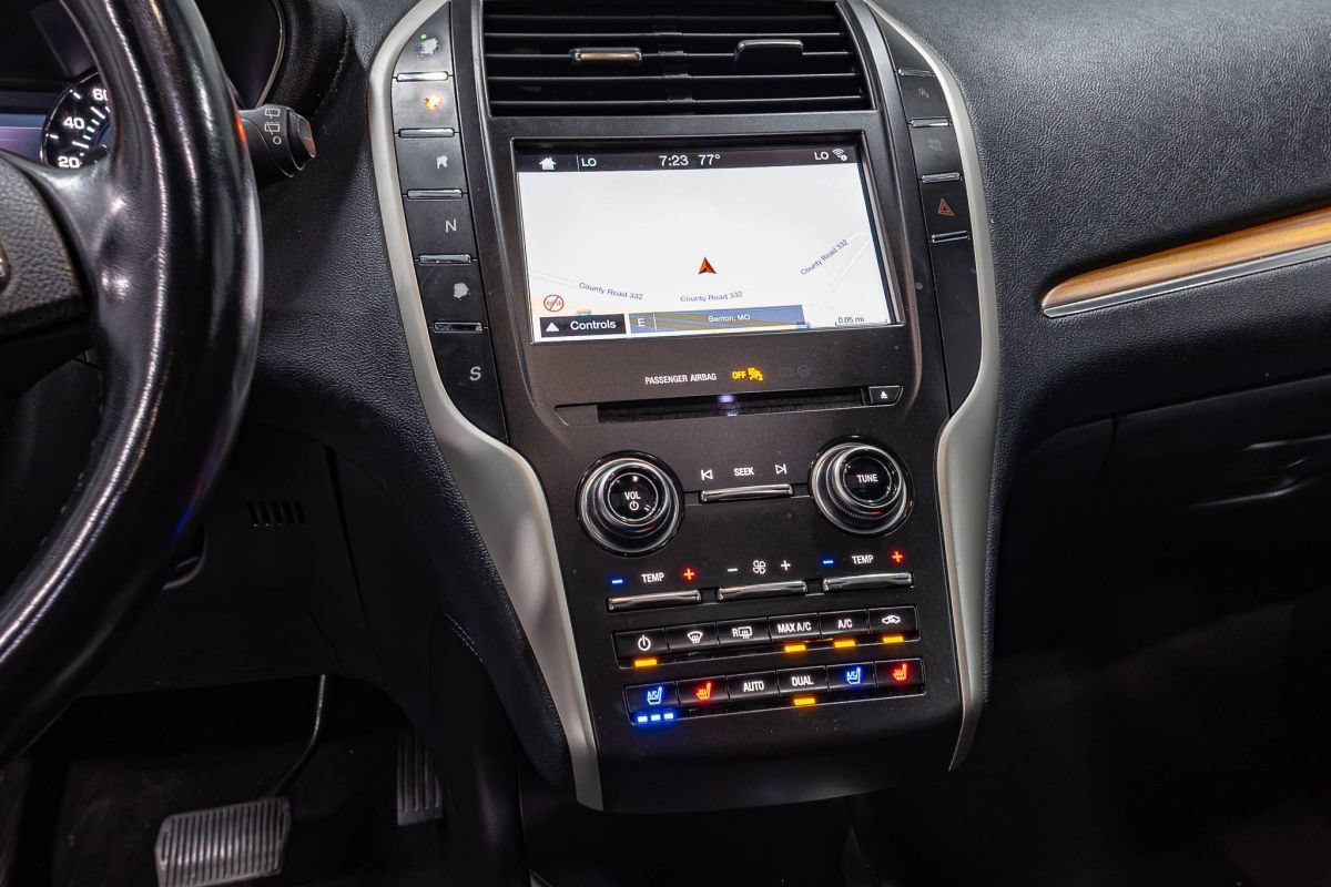 Used 2018 Lincoln MKC Reserve w/ Lincoln MKC Climate Package FWD image 14