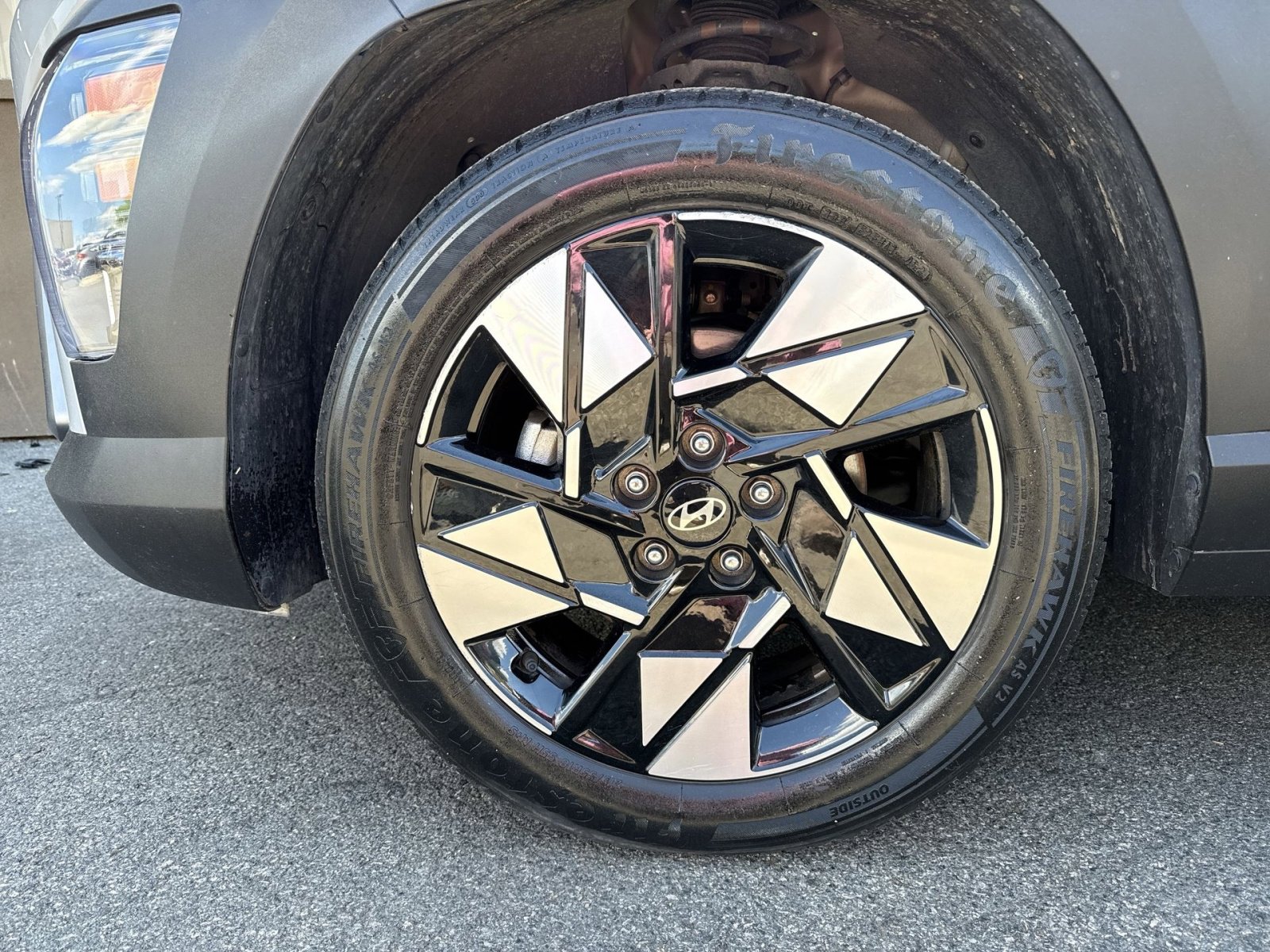 Used 2024 Hyundai Kona SEL FWD image 12