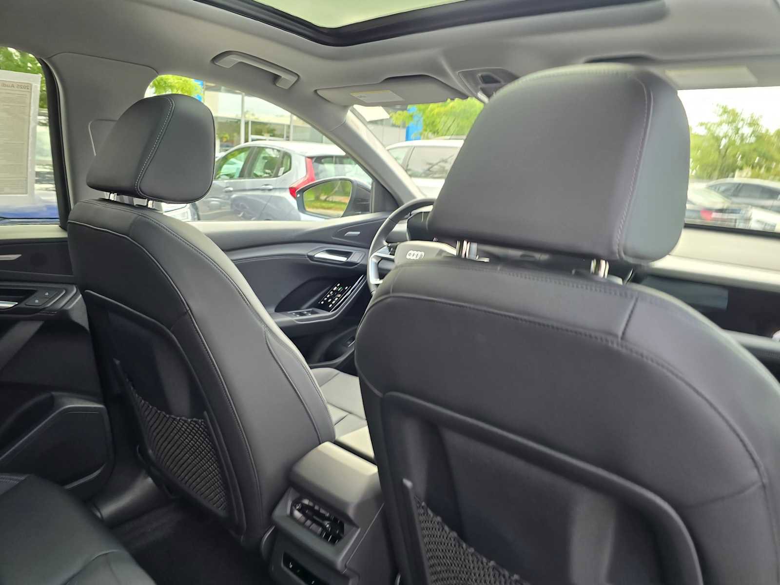 New 2025 Audi Q6 e-tron Premium Plus image 16