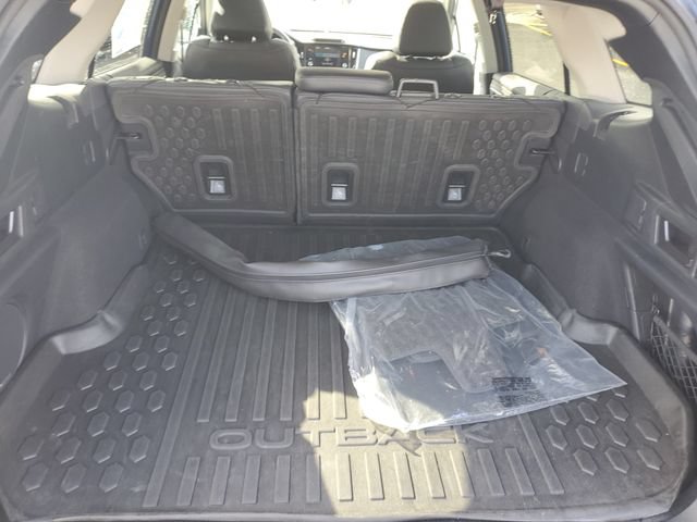 Used 2021 Subaru Outback Limited AWD/4WD image 8