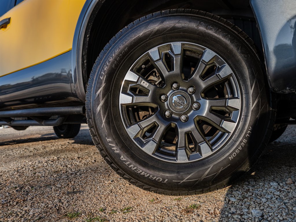 Used 2018 Nissan Titan PRO-4X image 13