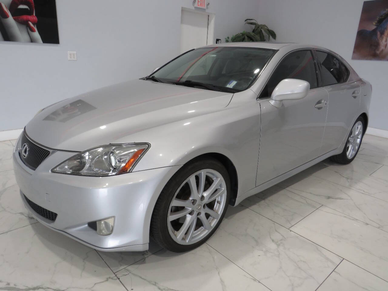 Used 2007 Lexus IS 250 w/ Premium Pkg RWD image 1