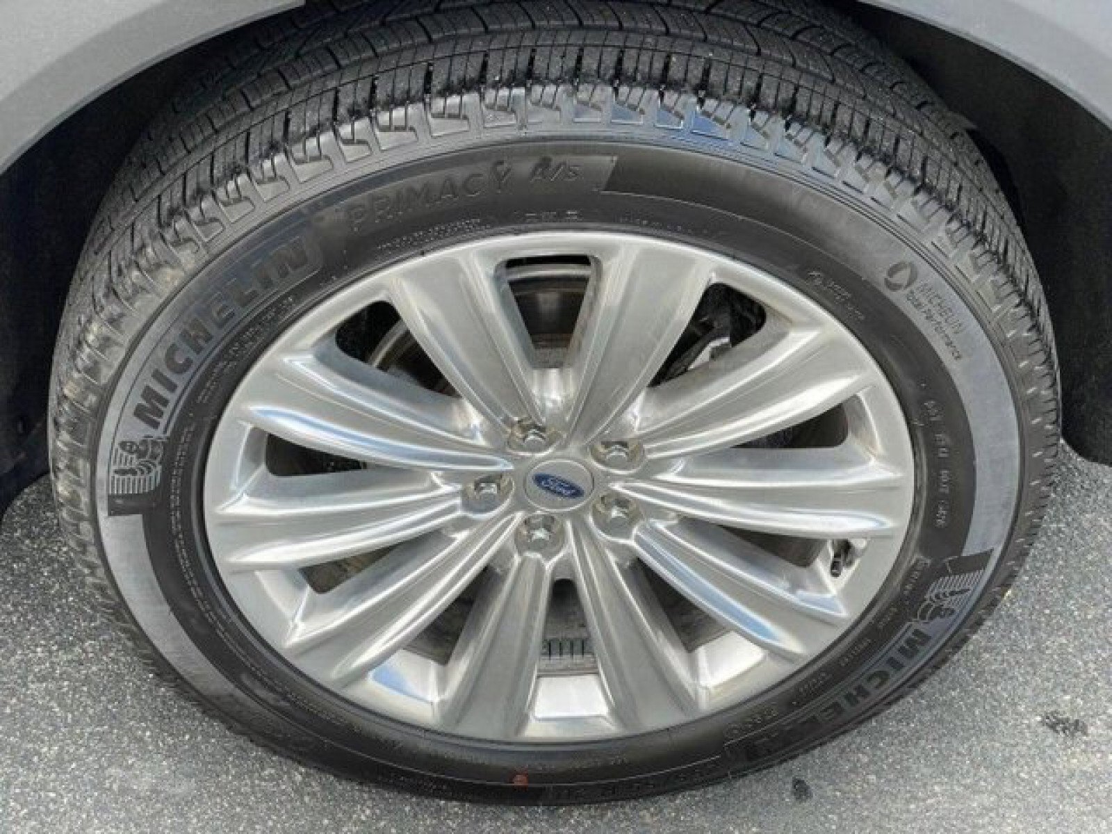 Used 2021 Ford Explorer Limited w/ Equipment Group 301A image 17