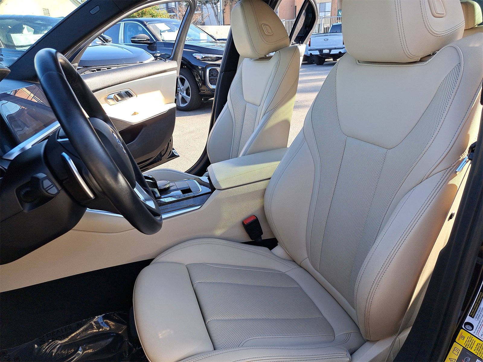 Used 2022 BMW 330e xDrive w/ Driving Assistance Package image 14