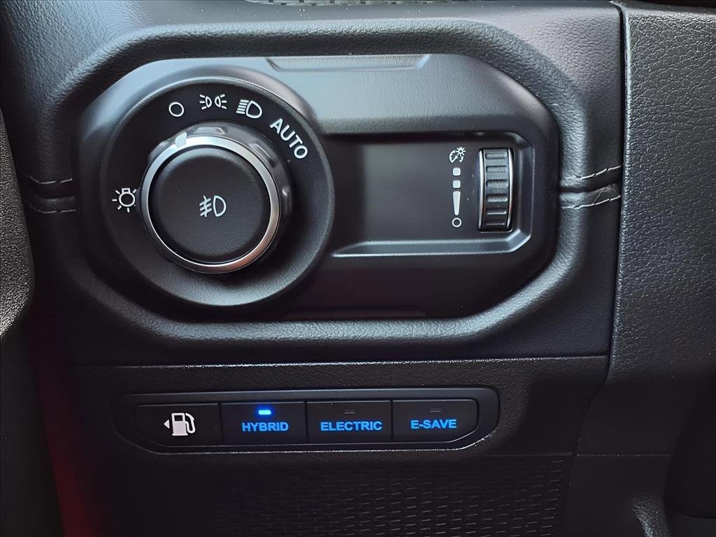 Used 2024 Jeep Wrangler Unlimited Rubicon 4xe image 17