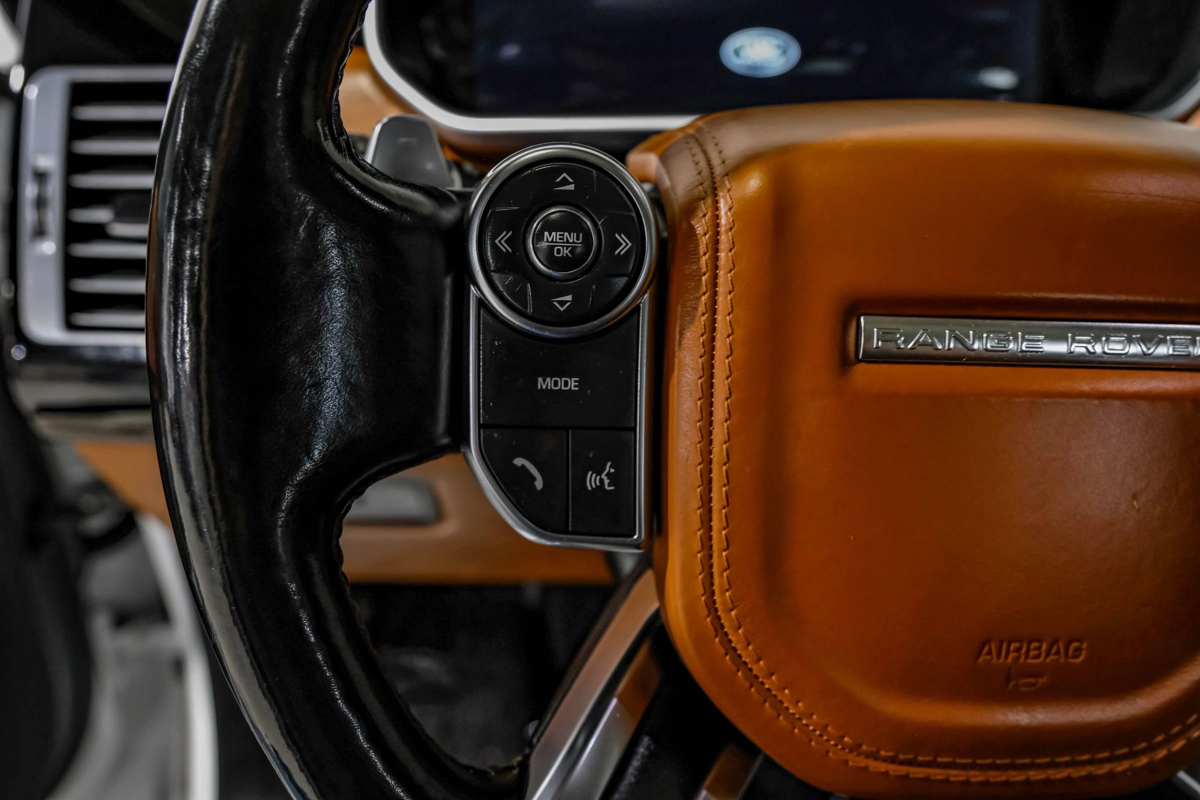 Used 2016 Land Rover Range Rover Autobiography image 23