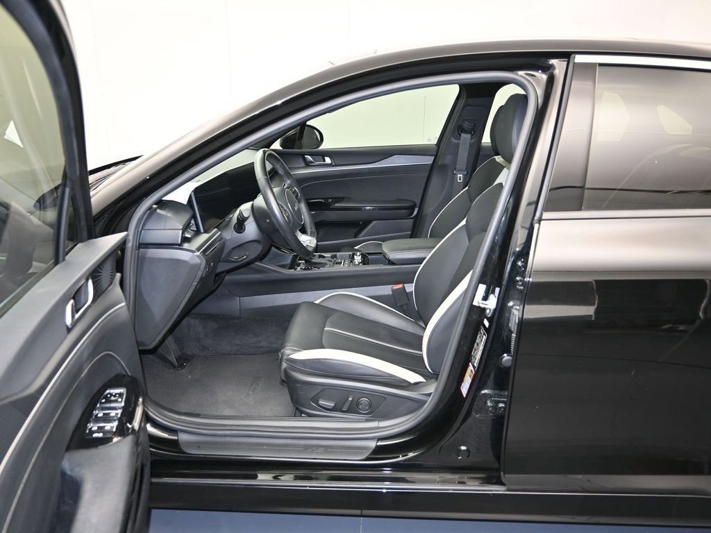 Used 2025 Kia K5 GT-Line w/ GT-Line Premium Package image 22
