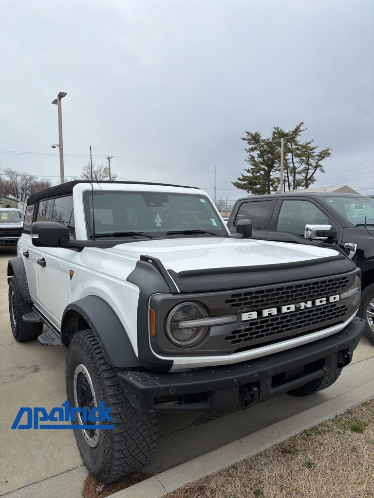 Used 2023 Ford Bronco Badlands w/ Sasquatch Package image 1