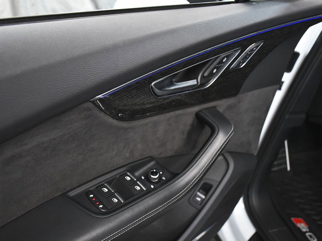 Used 2021 Audi SQ7 Premium Plus w/ Executive Package image 10