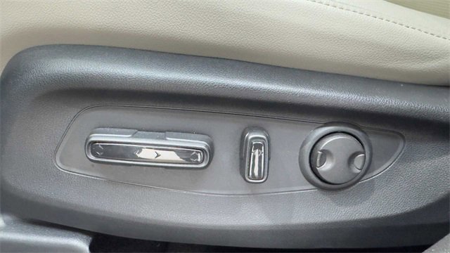 Used 2025 Honda CR-V EX-L image 24