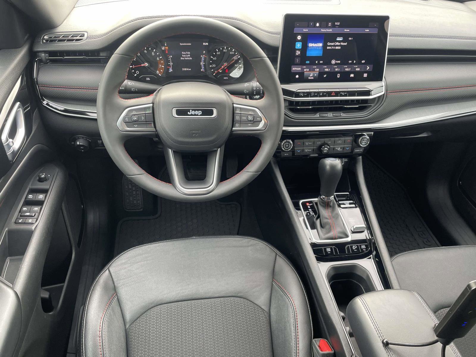 Used 2023 Jeep Compass Trailhawk image 11