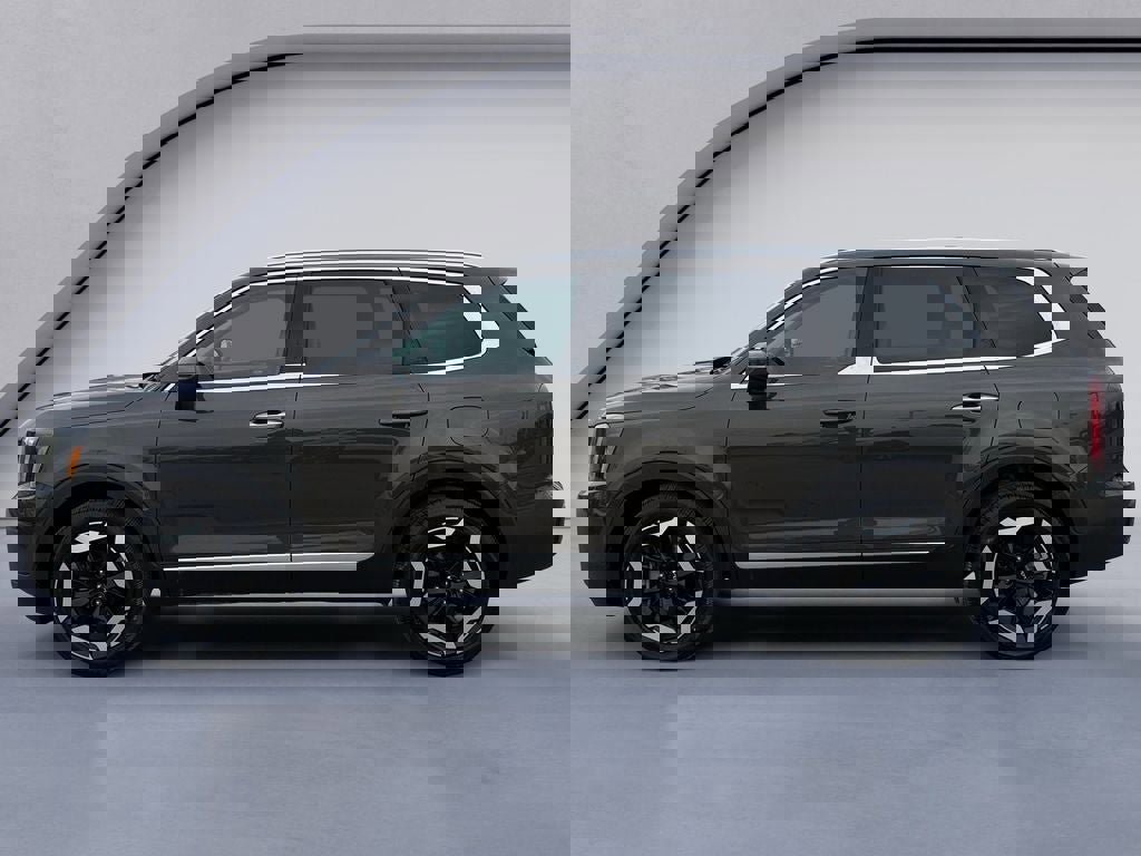 Used 2025 Kia Telluride S image 2