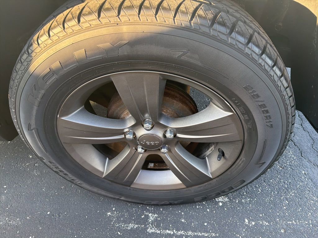 Used 2016 Jeep Patriot 75th Anniversary w/ Power Value Group FWD image 11