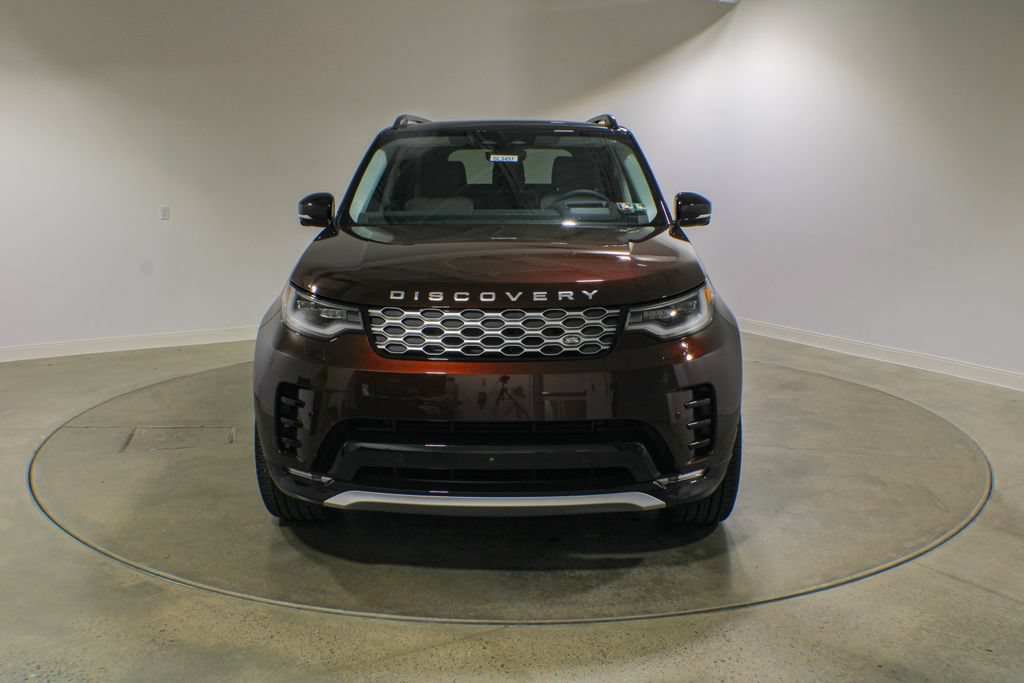New 2026 Land Rover Discovery Limited Edition AWD/4WD image 2
