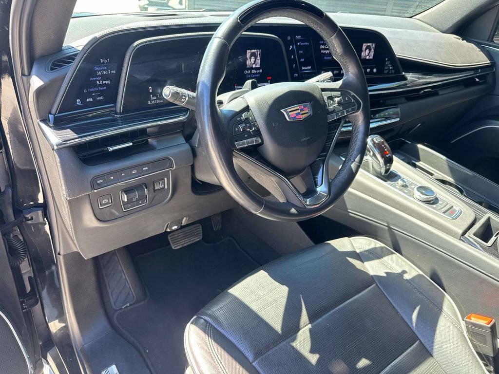 Used 2023 Cadillac Escalade Sport image 4