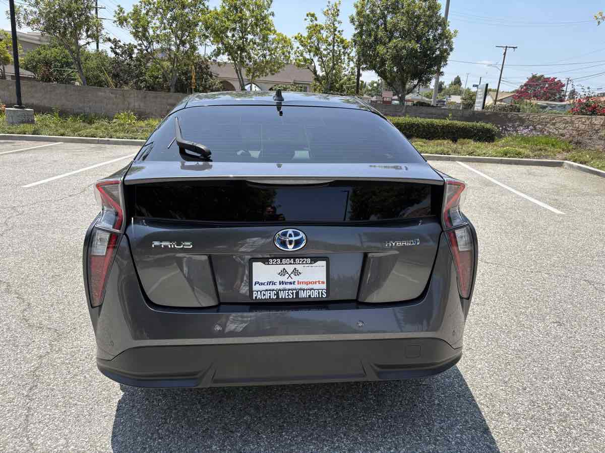 Used 2017 Toyota Prius Four Touring image 8