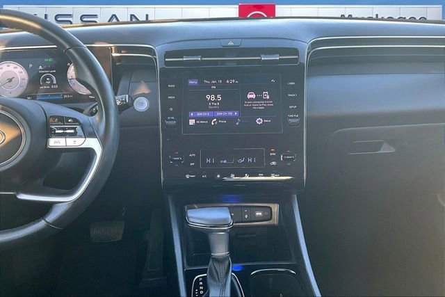 Used 2023 Hyundai Tucson SEL w/ Convenience Package image 9