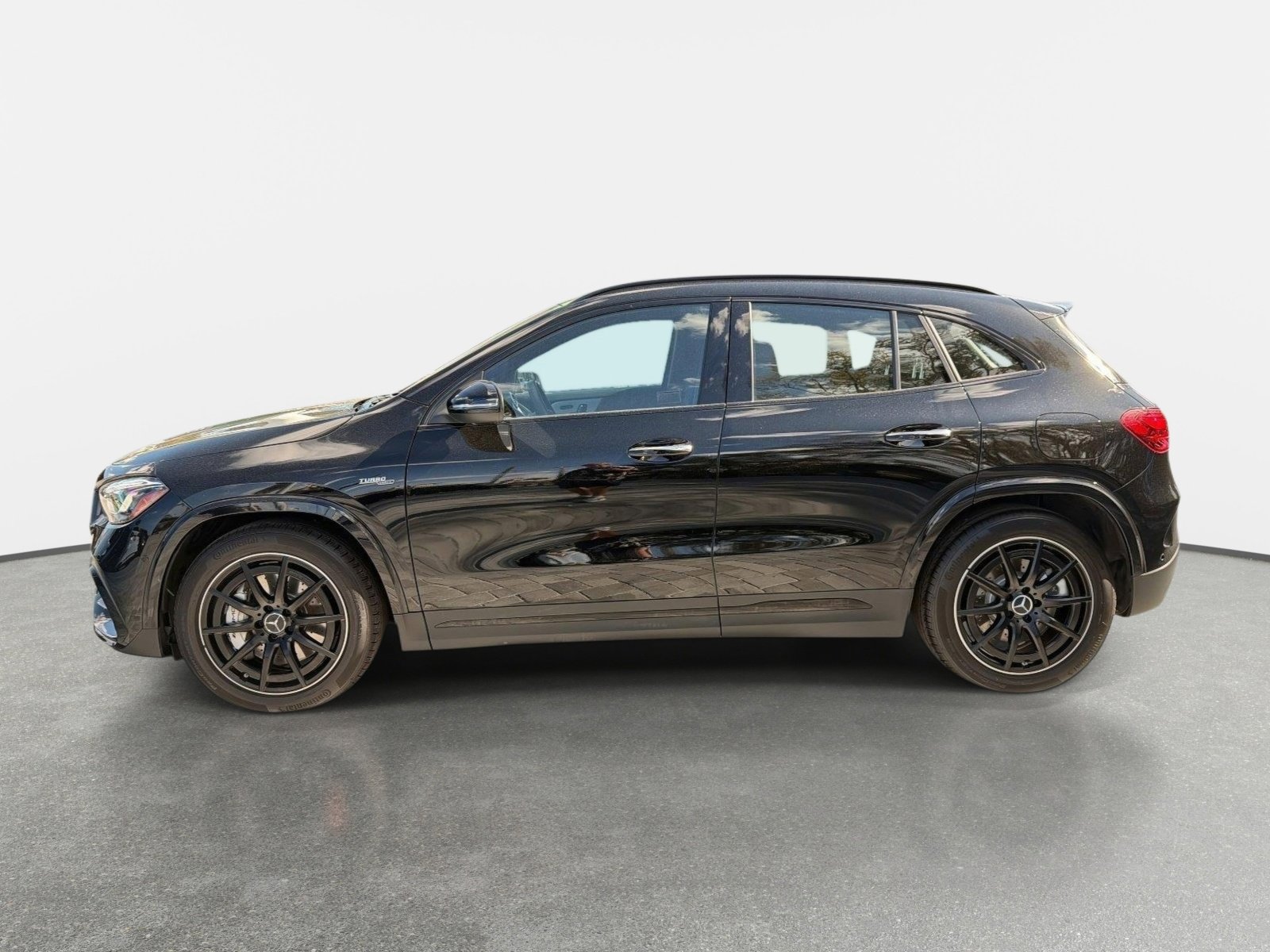 Used 2025 Mercedes-Benz GLA 35 AMG 4MATIC image 6