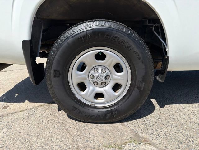 Used 2022 Nissan Frontier S w/ Technology Package AWD/4WD image 10
