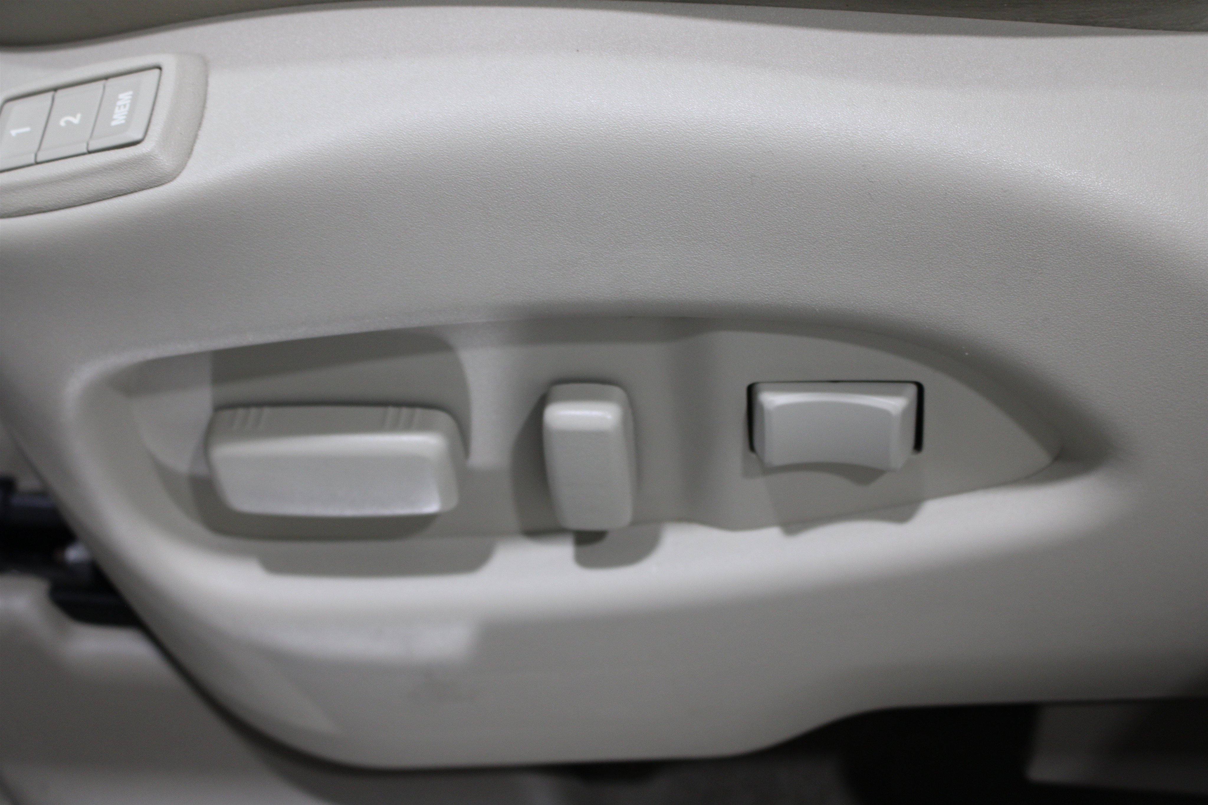 Used 2012 Cadillac SRX Performance FWD image 5