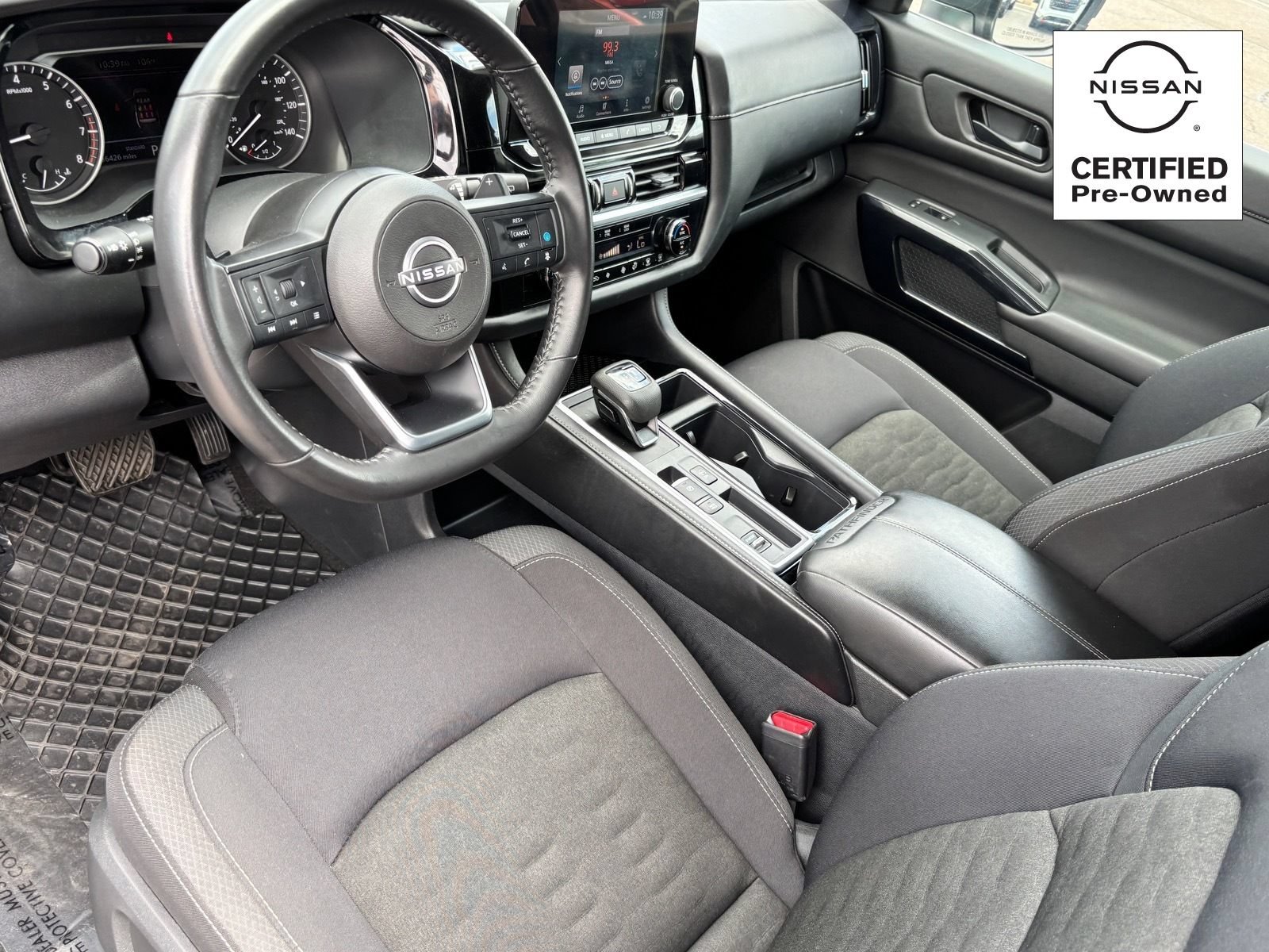 Certified 2025 Nissan Pathfinder SV FWD image 16