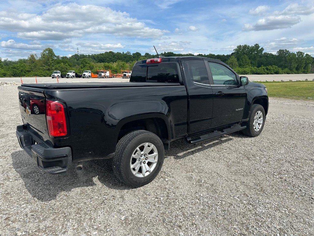 Used 2017 Chevrolet Colorado LT w/ LT Convenience Package RWD image 2