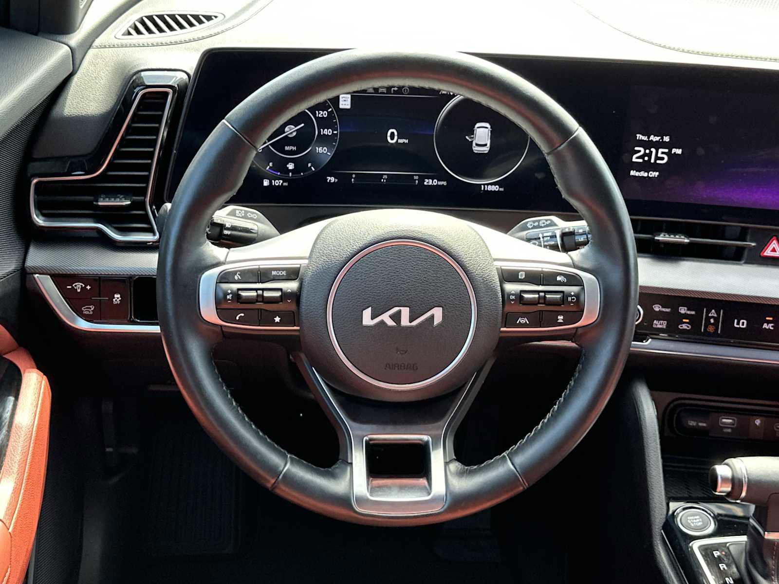 Used 2025 Kia Sportage SX image 12