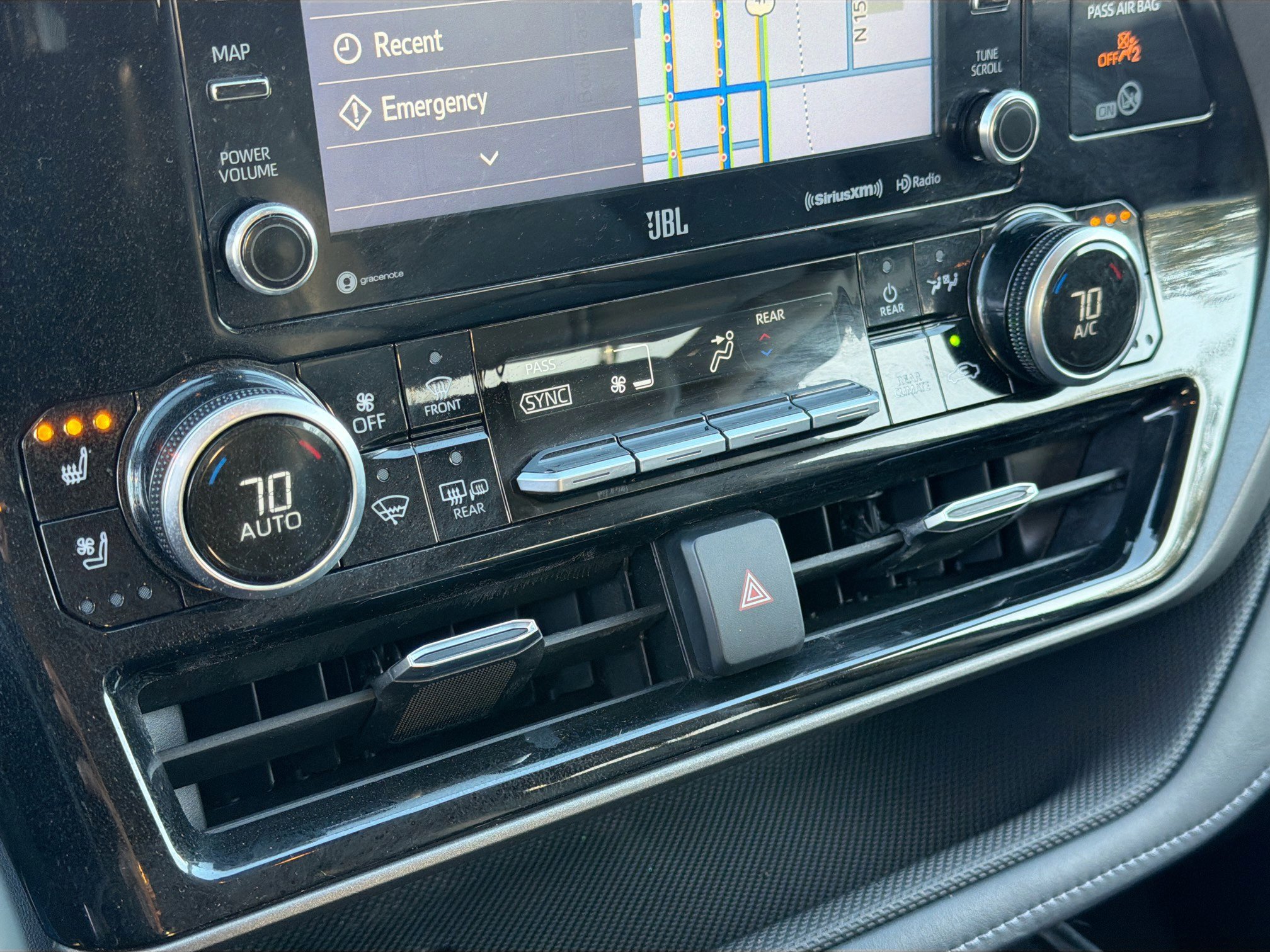 Used 2021 Toyota Highlander Limited image 35