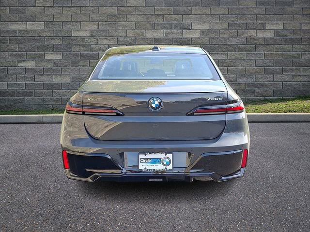 New 2026 BMW 750e xDrive AWD/4WD image 5