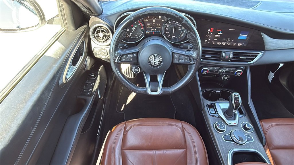 Used 2022 Alfa Romeo Giulia Ti image 19