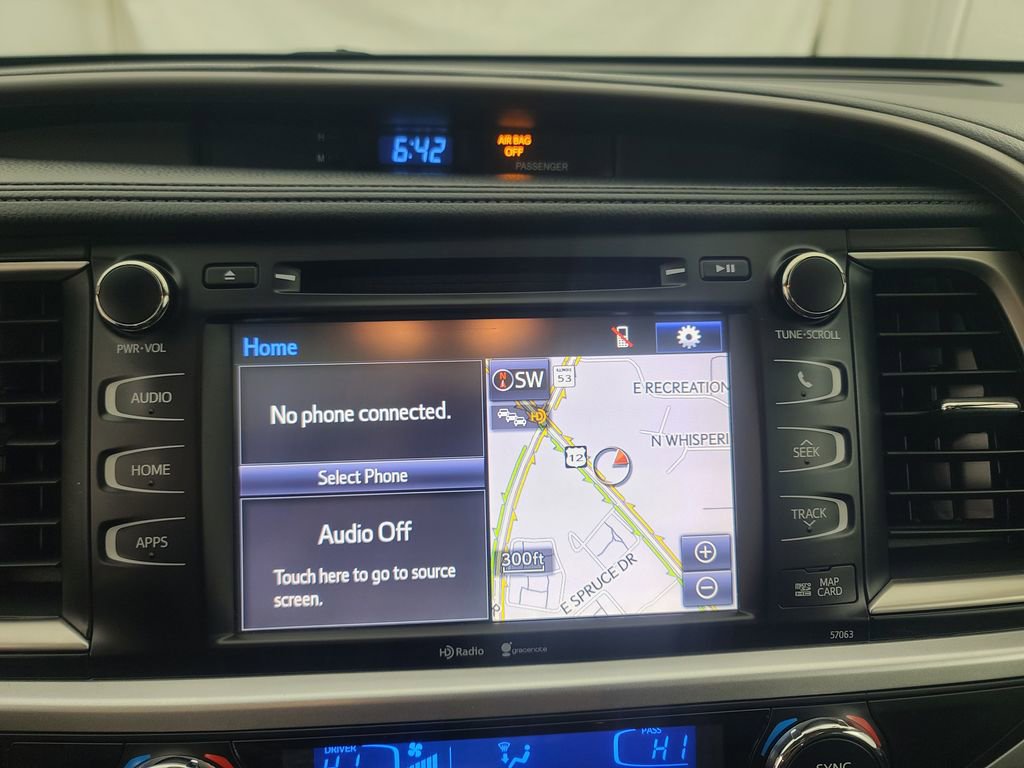 Used 2015 Toyota Highlander XLE image 32