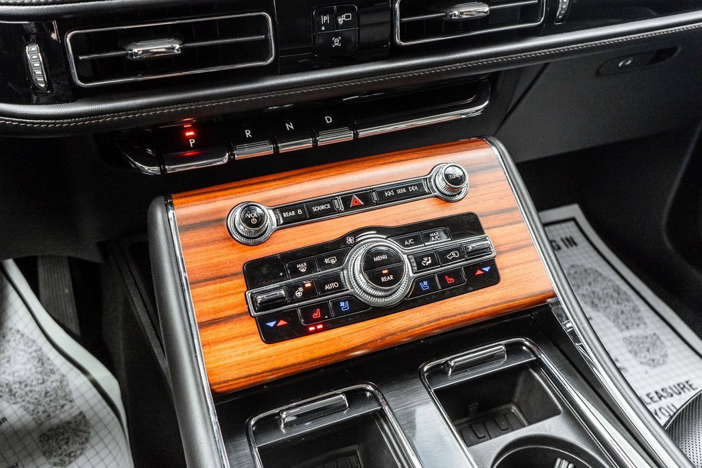 Used 2024 Lincoln Aviator Reserve image 24