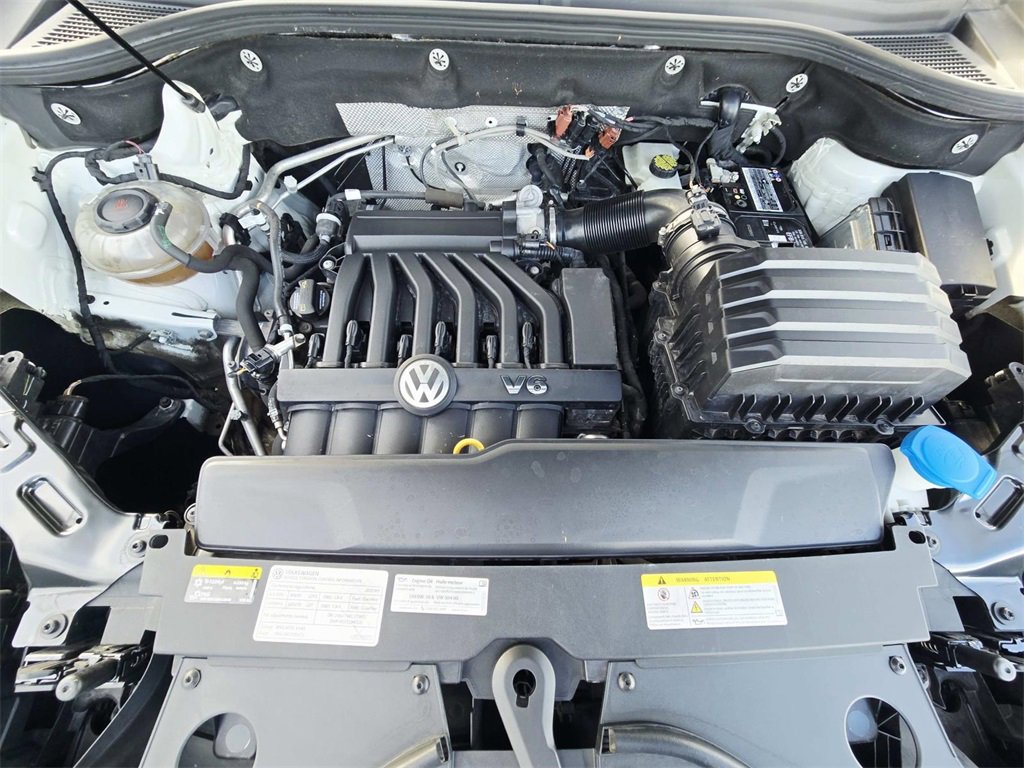 Used 2021 Volkswagen Atlas Cross Sport SE image 17